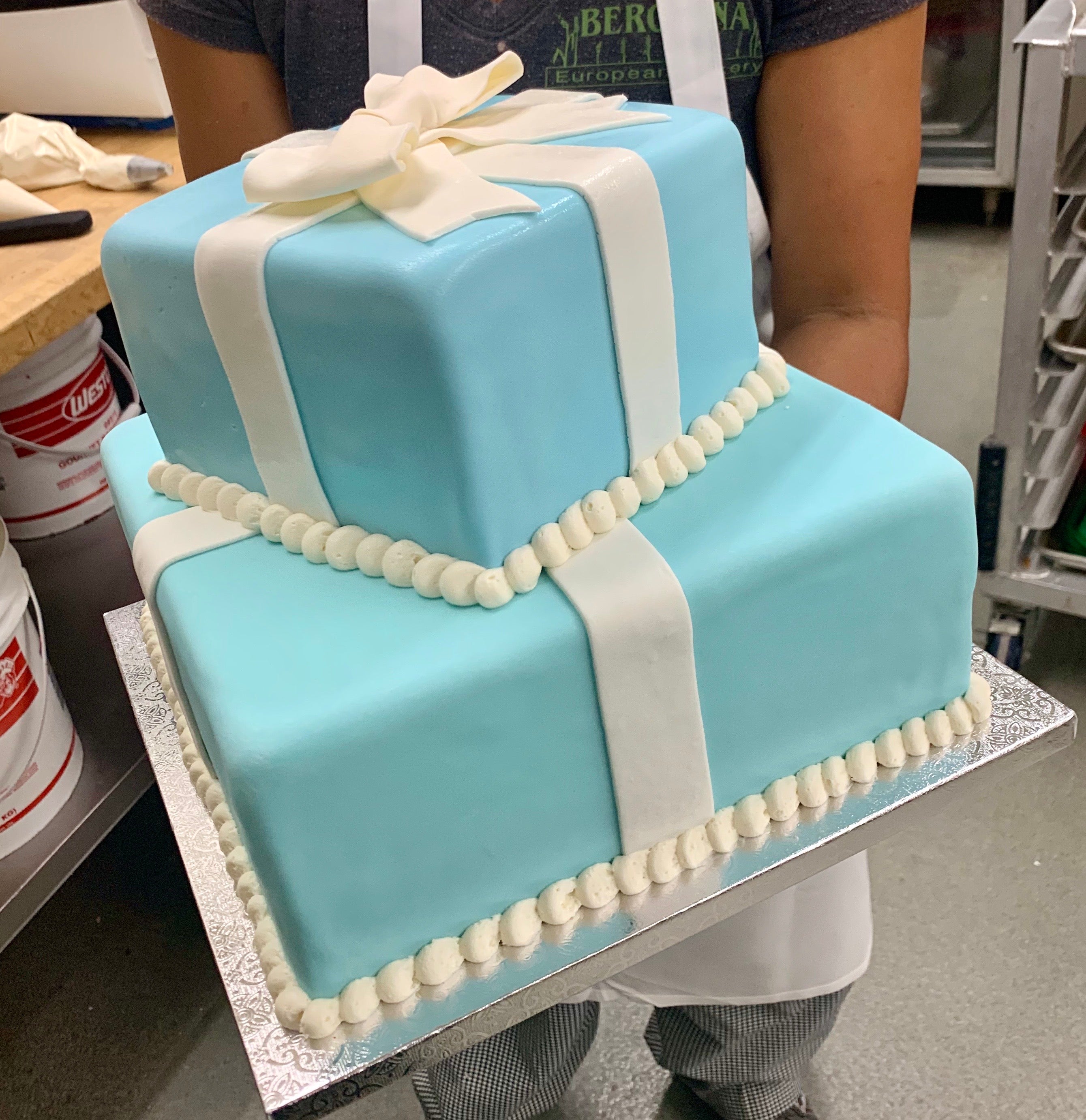 Order SUSPIROS CAKES - Glendale, AZ Menu Delivery [Menu & Prices] | Glendale  - DoorDash